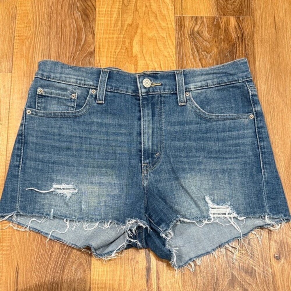 Levi’s Women’s High Rise Denim Jean Cut-Off Shorts (Size: 28)(EUC)